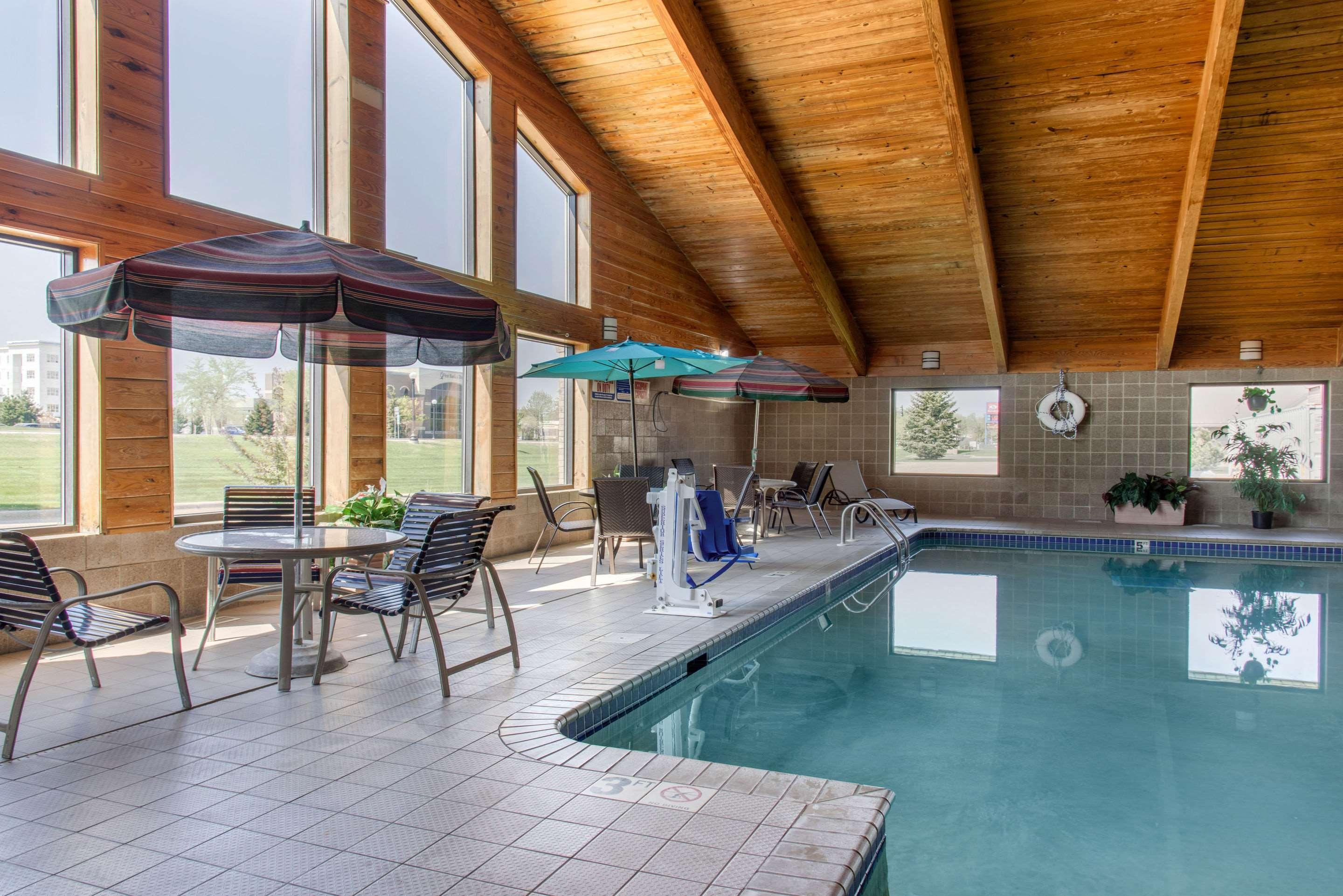 Lexington Inn And Suites New Prague Buitenkant foto